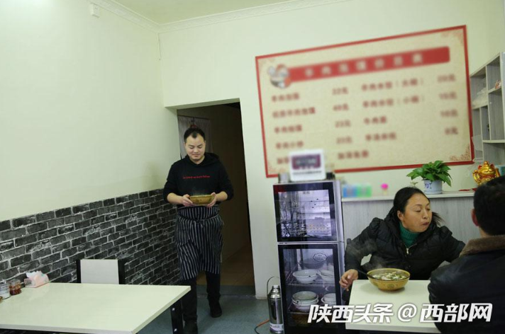 老总闯厨房_厨房卡通图片(2)