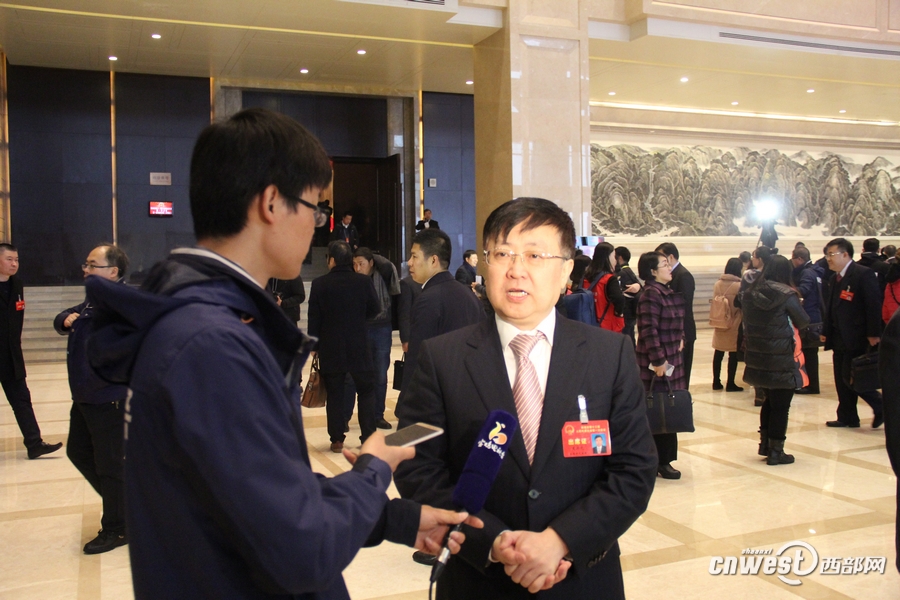 龙元集团董事长_富龙集团董事长王成(2)