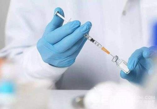 西安一社区有人推销疫苗险 防疫人员：别上当