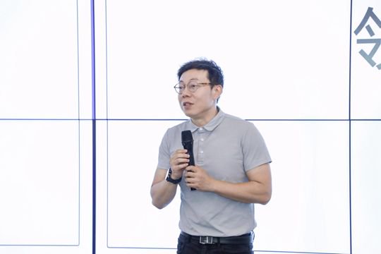 西安欧亚学院副校长 李正