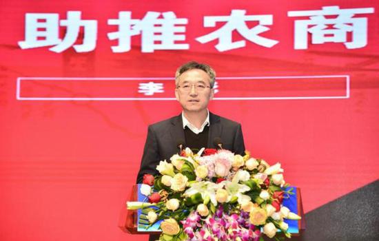 秦农银行董事长_清镇农商银行董事长