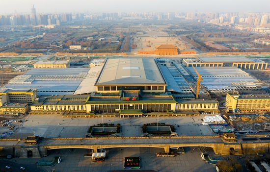  2021年12月拍摄的西安火车站。唐振江 摄