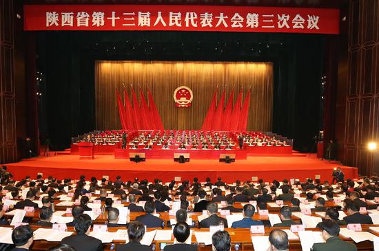 1月15日,陕西省第十三届人民代表大会第三次会议在西安隆重开幕。陕西日报记者 母家亮摄
