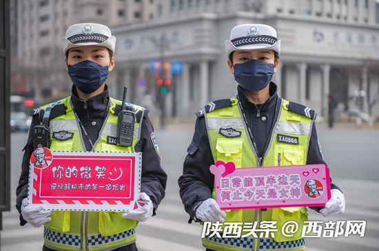 王小庆和沈丹梅今天早班值班。
