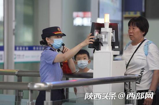 端午假期西安站全站预计发送旅客108万人次。