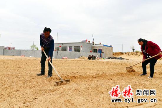 雷龙湾镇人口_北流市六靖镇龙湾图片