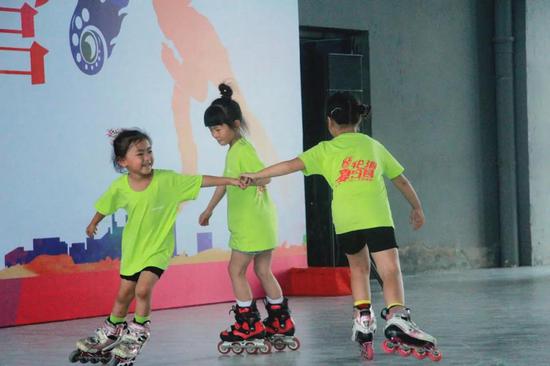 赢动少年2018年陕西省青少年轮滑夏令营开营