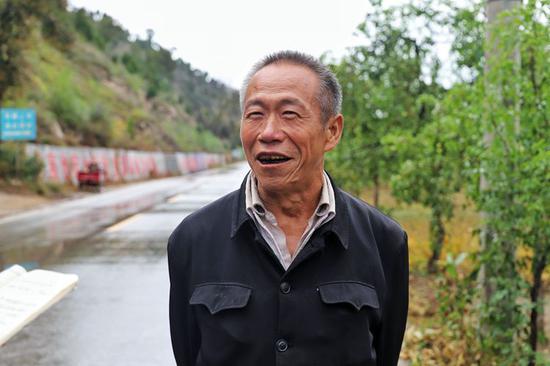 马镇镇合河村村民白怀伟。(摄影 韩萱)