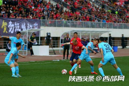 “西北狼”初露獠牙 豪取中甲聯賽贏首勝！