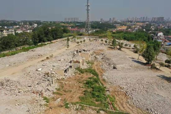 违建别墅已基本拆除完毕。新京报拍者 摄