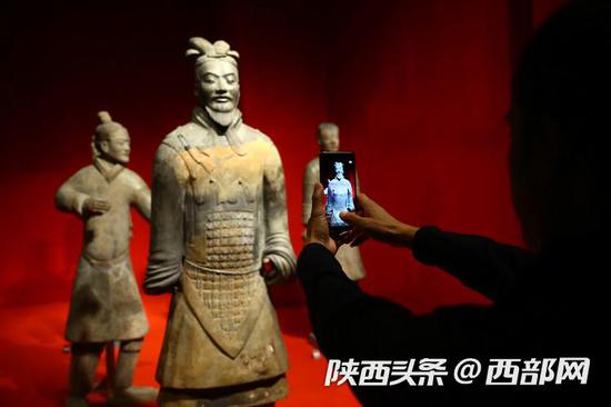 “平天下——秦的统一”展览在秦始皇帝陵博物院开展。
