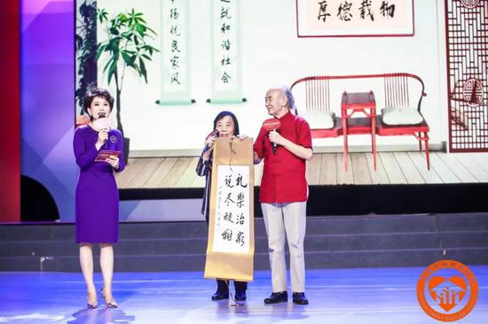 曹伯植家庭:礼乐治家、说尽酸甜