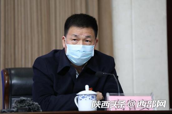 西安市住建局二级巡视员高省安。
