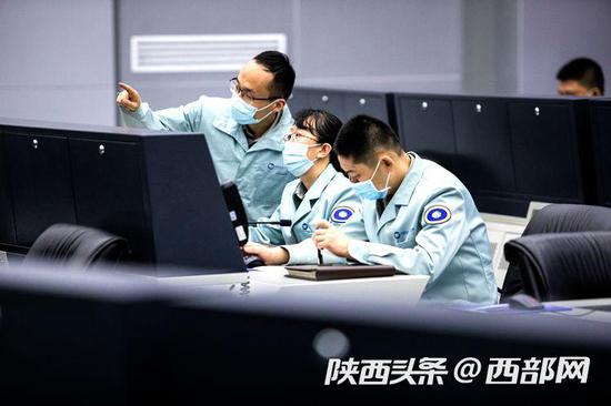 科研人员正在工作。资料图