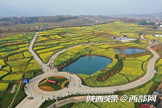 2021年中国最美油菜花海旅游文化节启动仪式在西乡举行。