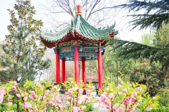 西安翻译学院校景