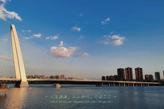 ——投稿人:果七七