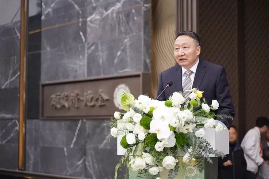 国家一级美术师、国画家张珺先生致辞
