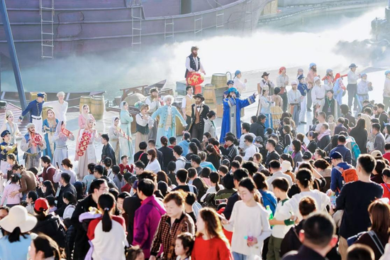 园区内的精彩演出