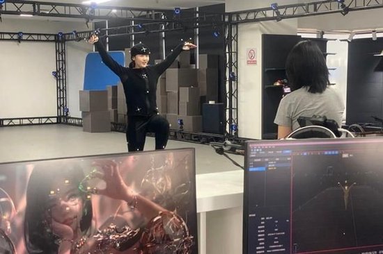文化传媒学院XR 虚拟创作定制班学生学习