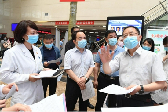 院领导带队行政查房