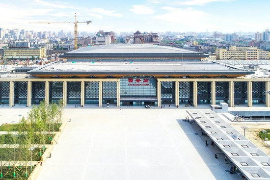 2021年5月31日西安火车站北站房与丹凤门广场同步启用。杨静龙 摄