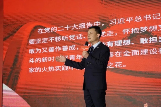 刘佰寿《青春在恒丰 奋斗正当时》