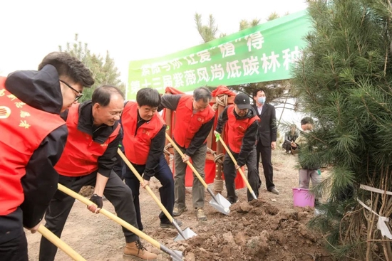 “紫薇红”播种“生态绿”丨第十三届紫薇风尚低碳林种植活动圆满举行