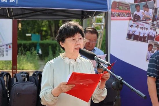 榆林市慈善协会副会长庞瑶讲话