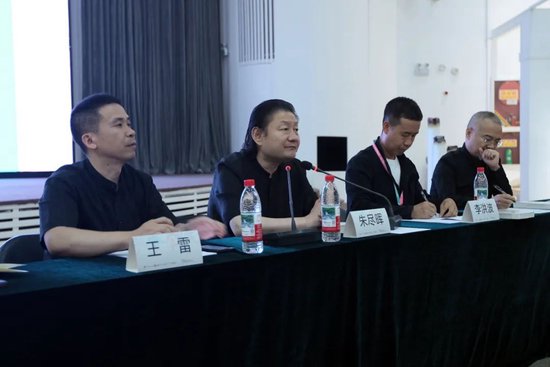 左起:王雷、朱尽晖、李洪波、郭继锋