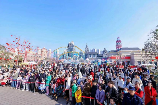 春节期间园区内人潮