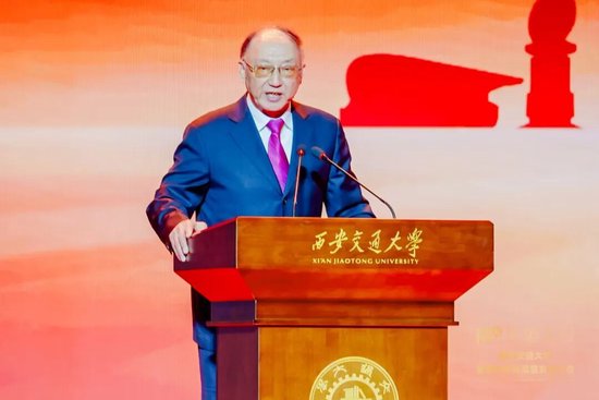 第十二届全国政协外事委员会副主任、国家体育总局原局长，1976级工程力学专业校友 &nbsp;刘鹏