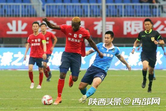 奧斯卡梅開二度，陜西長安競技3比2險勝。