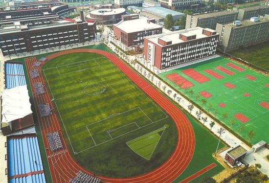新近建成投入使用的陕师大杨凌实验中学 贺承光摄