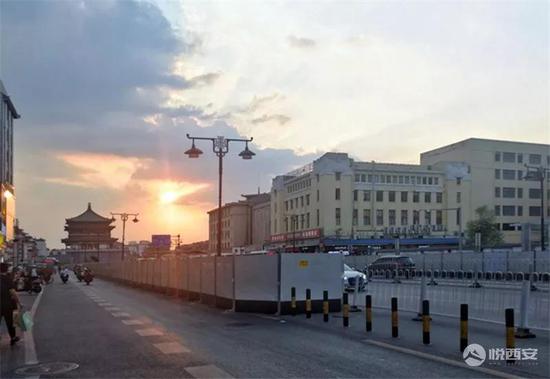 地铁6号线钟楼站导改施工现场 图/悦西安