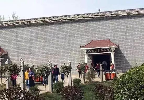 羌白人口_白图片背景纯白(3)