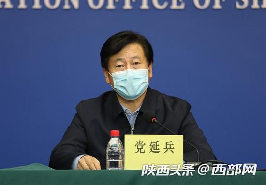 陜西省交通運輸廳黨組成員、副廳長黨延兵介紹相關情況
