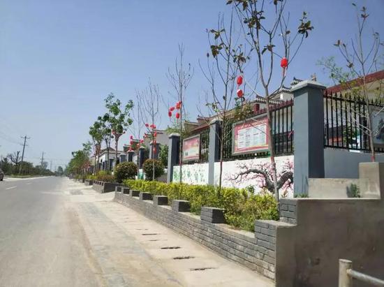 马营镇兴屯村人口_过马营镇多拉村(2)