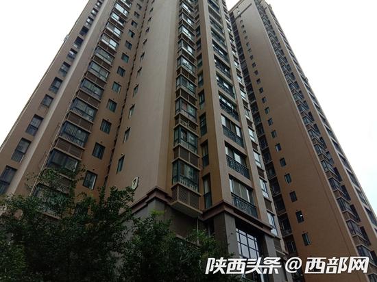 被汉滨法院冻结的金州国际城的7号楼。