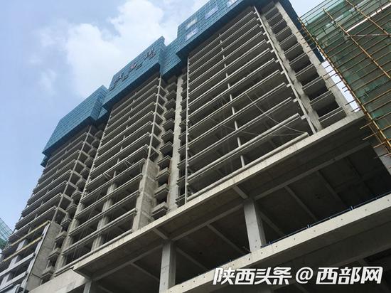 电子四路翼中心项目施工现场。