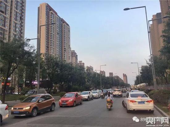 (原金阳路)春临三路(央广网记者 张美 摄)