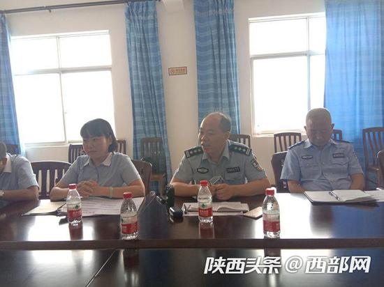 安康市车管所负责人现场重申:不得以是否缴纳60元费用作为学员考试的前置条件。