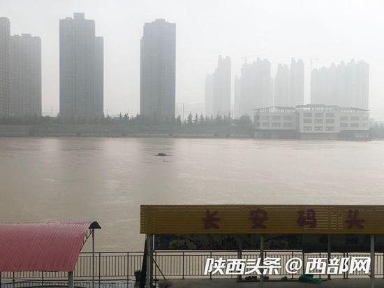  國際港務(wù)區(qū)長安碼頭。