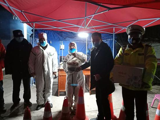 陇县人口多少_陇县社火图片(2)