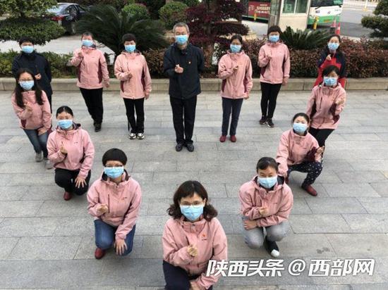 陜西援湖北醫(yī)療隊177名醫(yī)護人員今日啟程返回