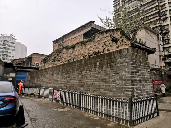 明秦王府城墙遗址(皇城大厦南侧段)