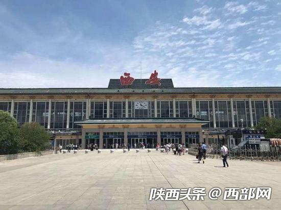 “十一”黄金周,西安北站、西安车站预计发送旅客216万人。