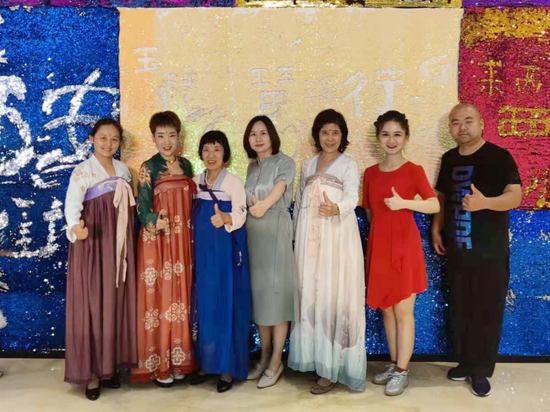 参加第十六届海峡旅游博览会暨2020第六届中国(厦门)国际休闲旅游博览会,进行雁塔旅游推介和非遗展示。