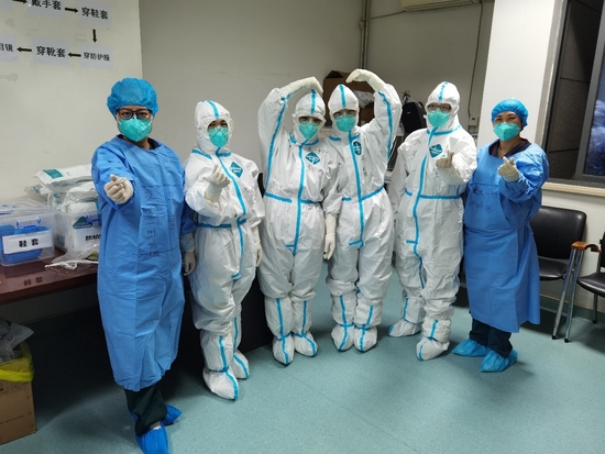 耳鼻咽喉头颈外科援胸科医院医疗队队员
