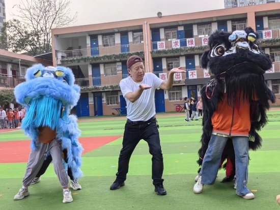 舞狮成为学校体育课程